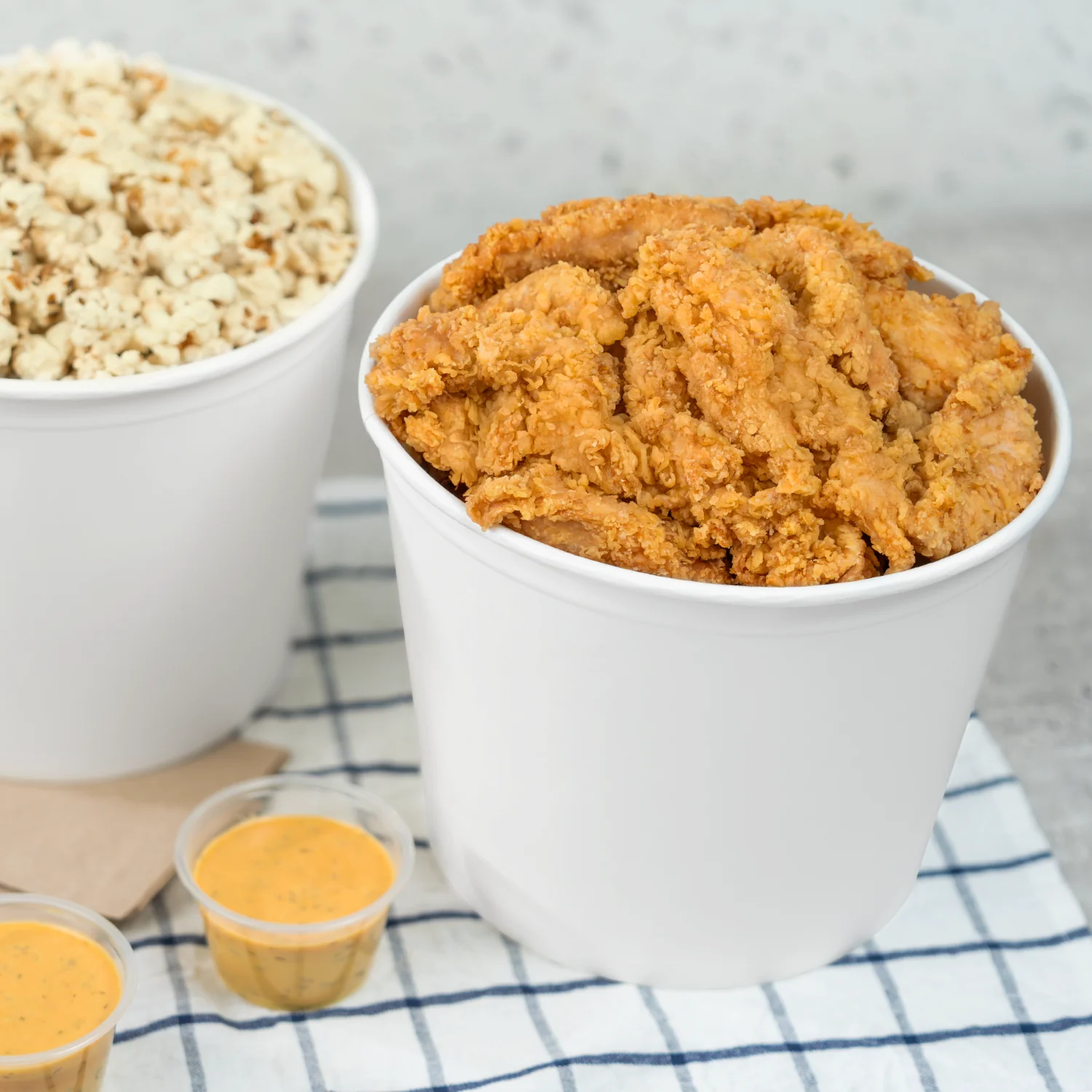 [150 pcs] 130 oz Paper Food Buckets - Image 3