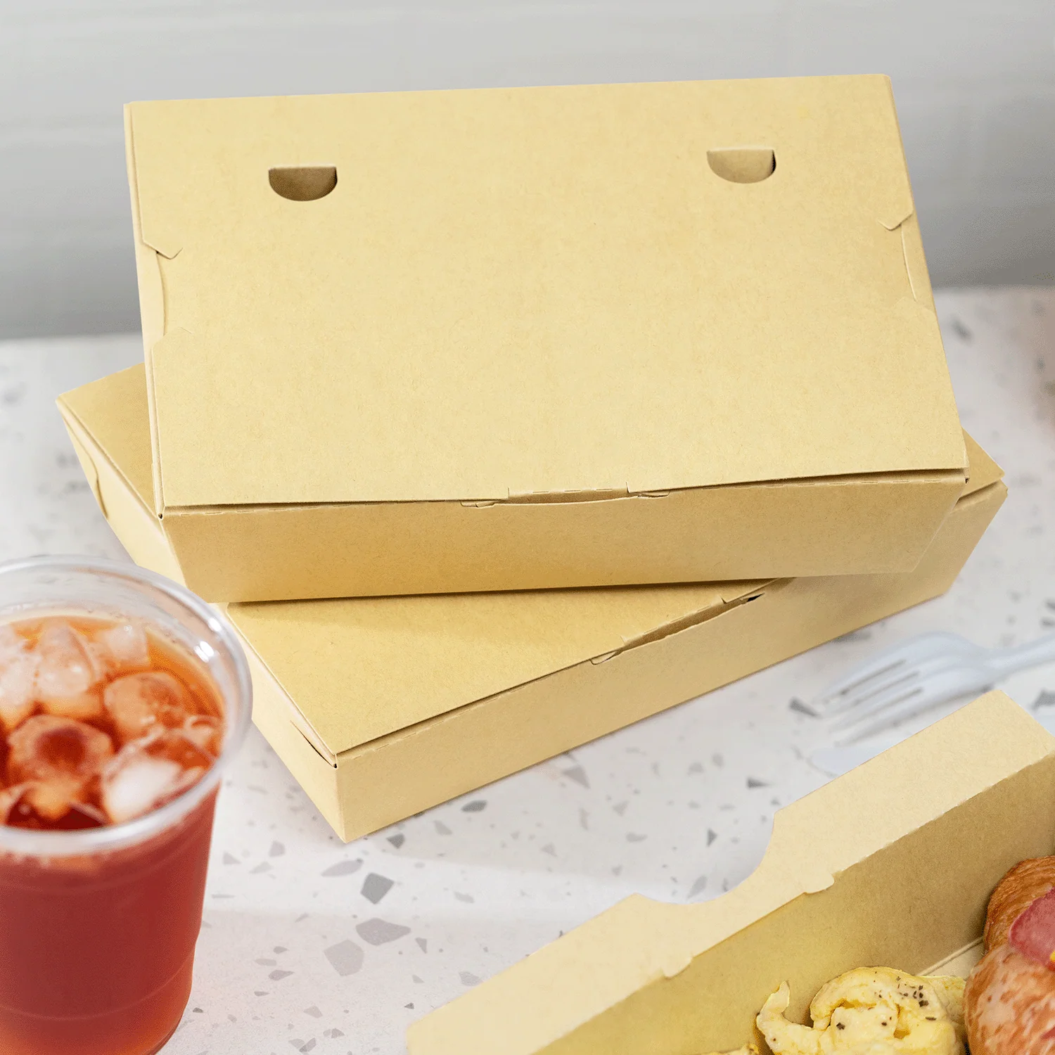 [200 ct] Paper Folding Take-Out Container | Vented Holes | 46 fl. oz | Kraft - Image 3