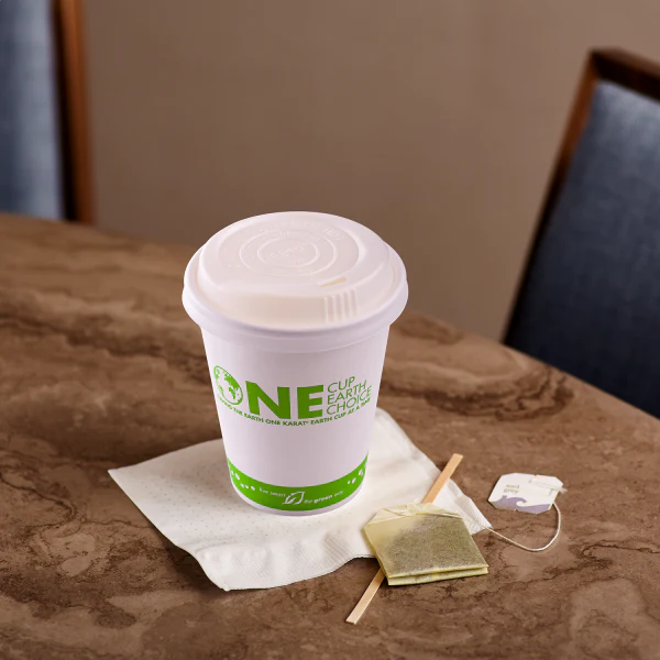 Karat Earth 80mm Compostable Sipper Dome Lids for 8oz Hot Cups - 1,000 pcs - Image 3