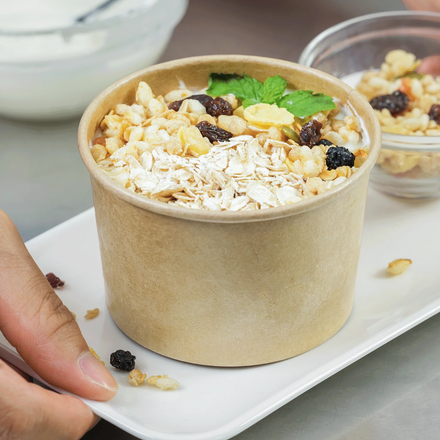 [1,000 ct] 8 oz Gourmet Paper Food Container | Kraft | 96 mm - Image 4