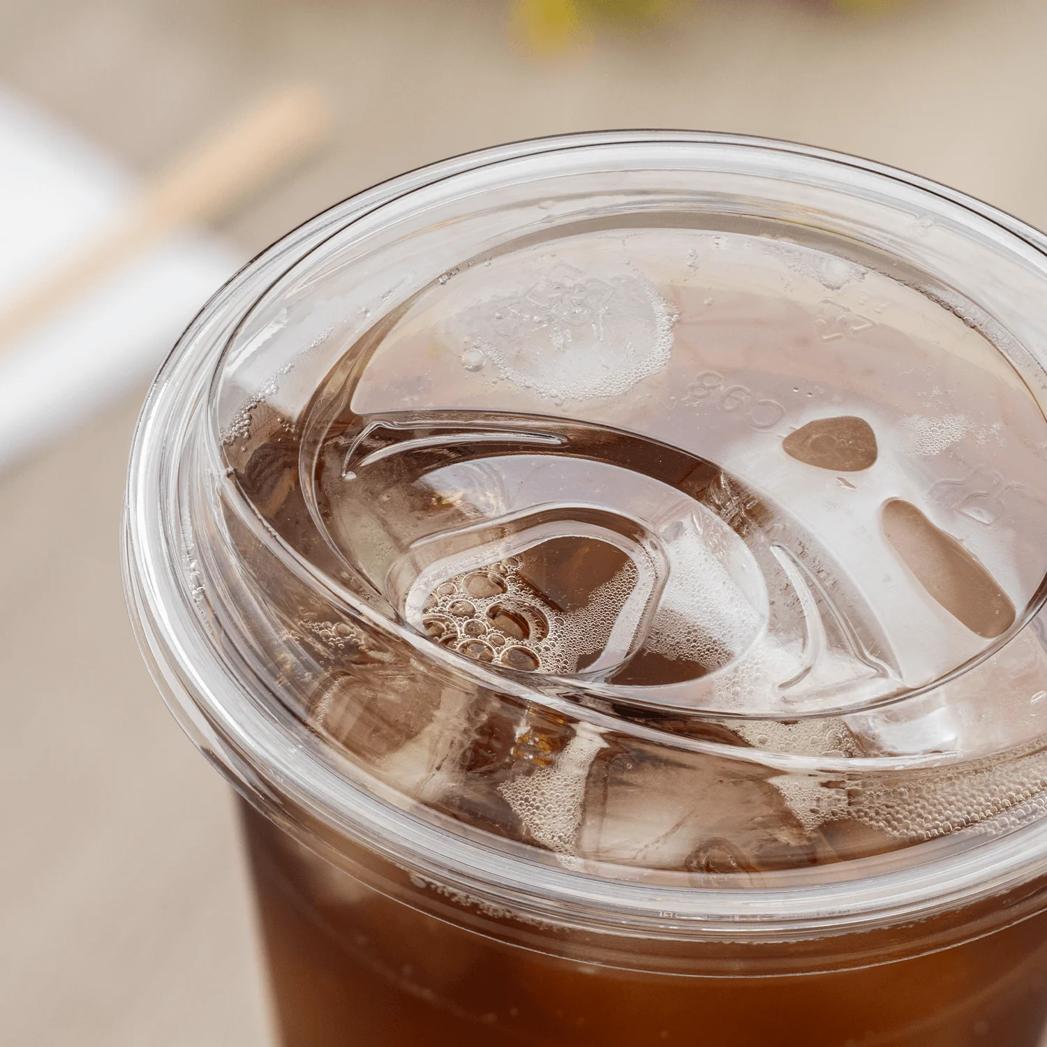 [1,000 ct] Strawless Sipper Lids | PET | 98 mm | Clear | No Cap - Image 4