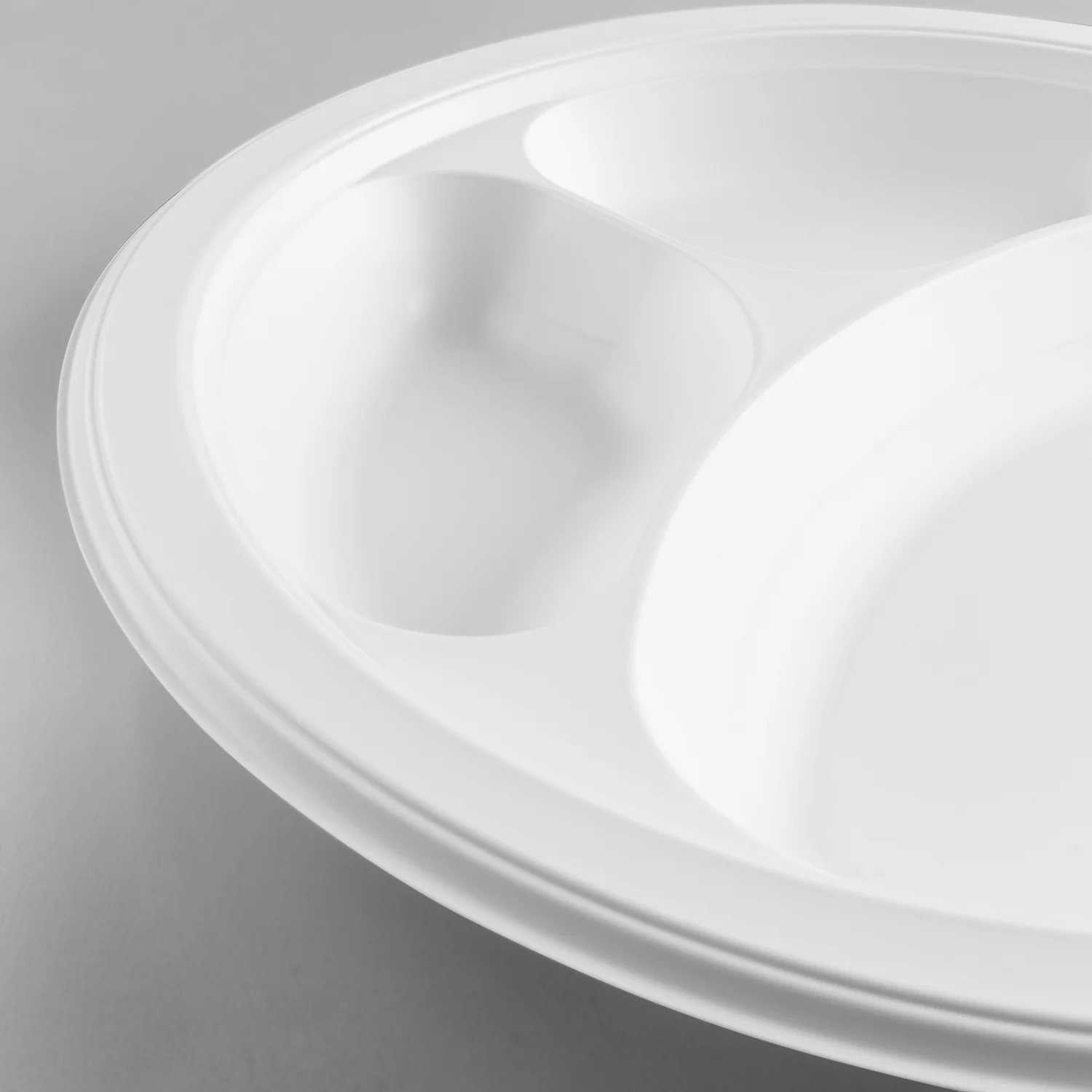 Karat Earth 3 Compartments, 10.25" Mineral Filled PP Round Plates, White - 500 pcs - Image 6