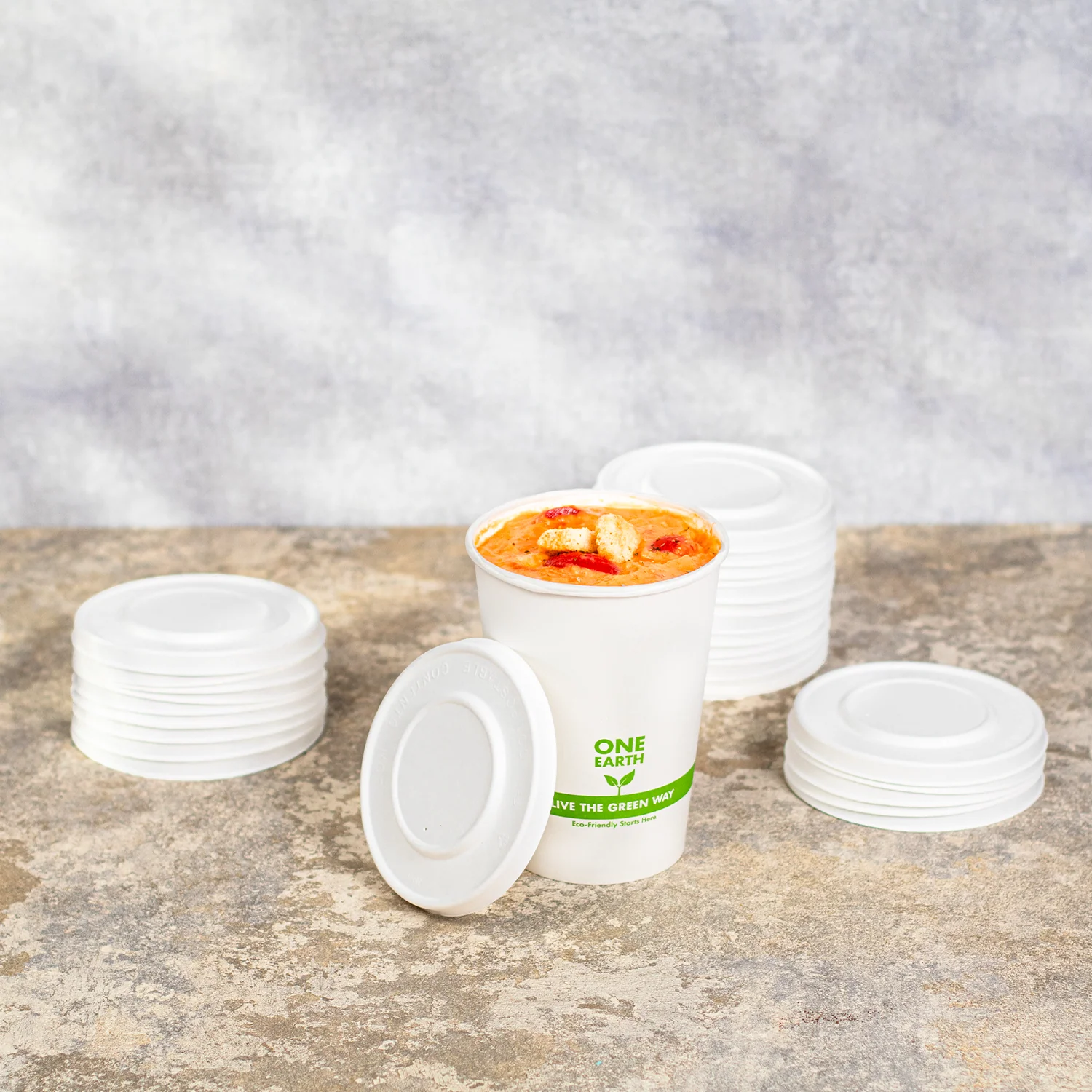 Karat Earth 114.6mm Compostable Fiber Paper Flat lid for 12-16 oz Paper Food Container & 24-32 oz Gourmet Food Container - 500 pcs - Image 4