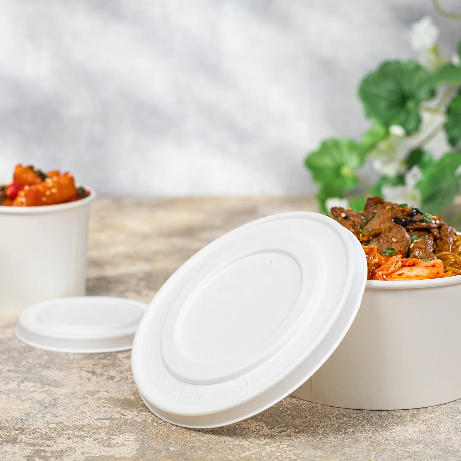 Karat Earth 142mm Compostable Fiber Paper Flat lid for 24-32 oz Paper Food Container - 600 pcs - Image 3