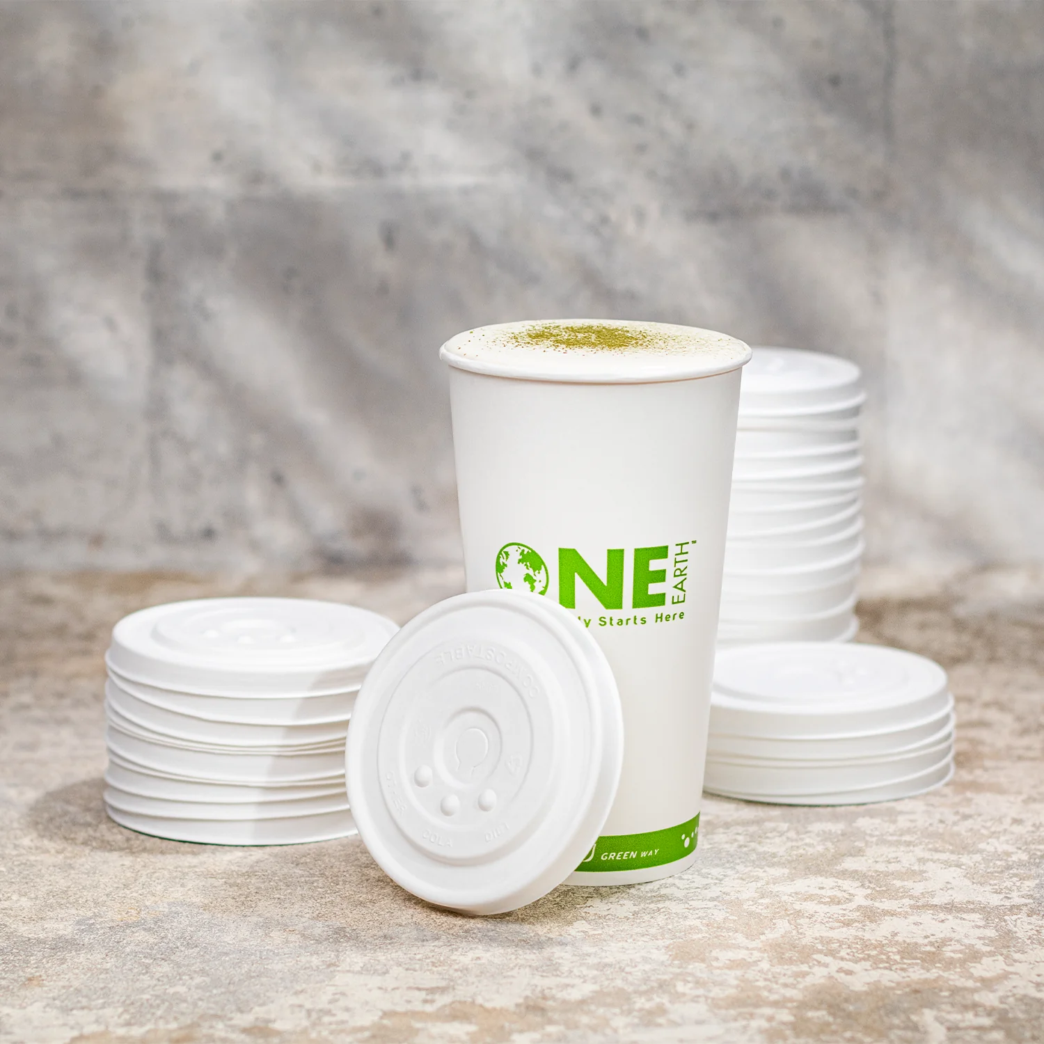 Karat Earth Compostable Fiber Paper Flat lid for 32 oz Paper Cold Cup (104.5mm) - 600 pcs - Image 4