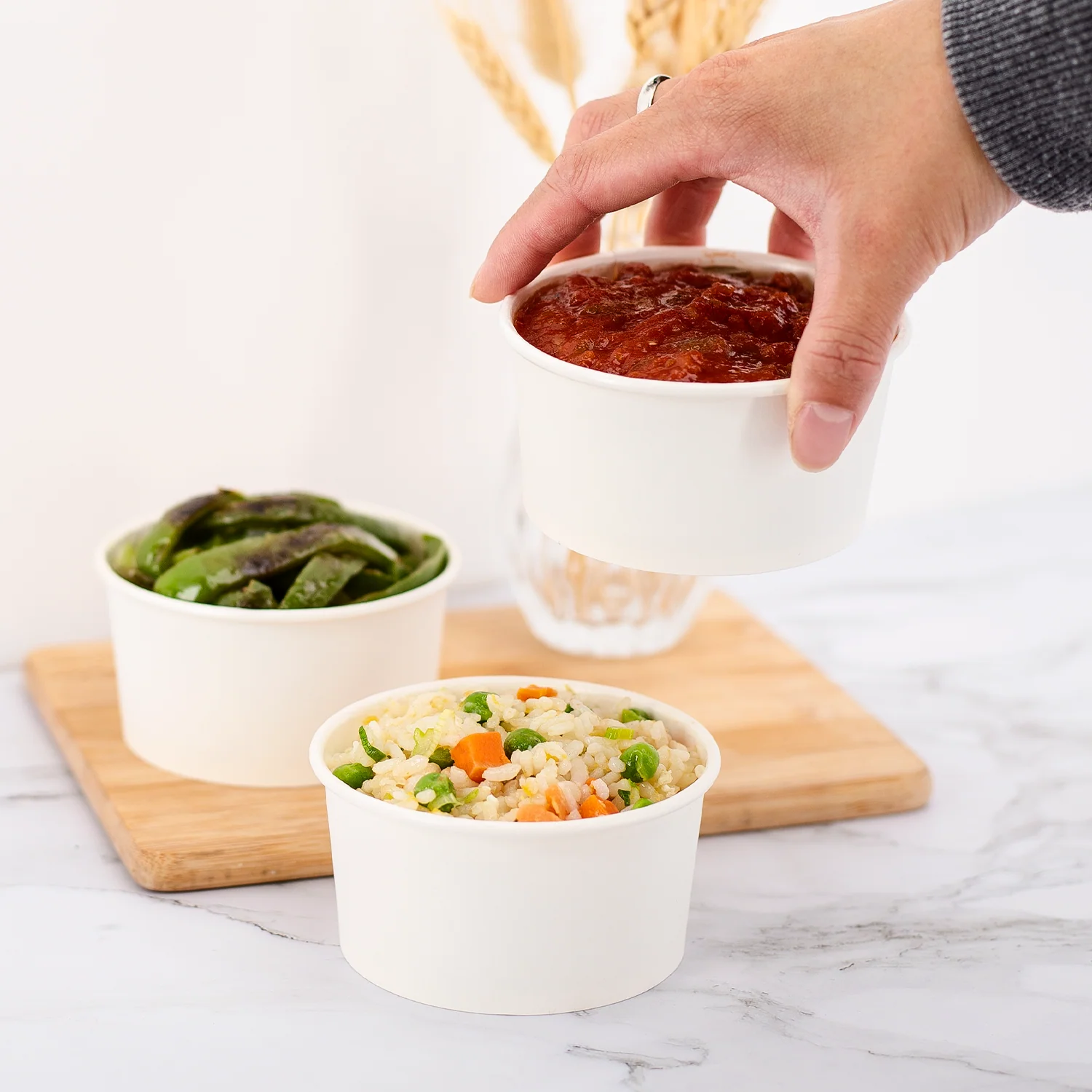 Karat Earth Eco-Friendly 6oz Paper Cold/ Hot Food Container (90.8mm), White - 1,000 pcs - Image 3