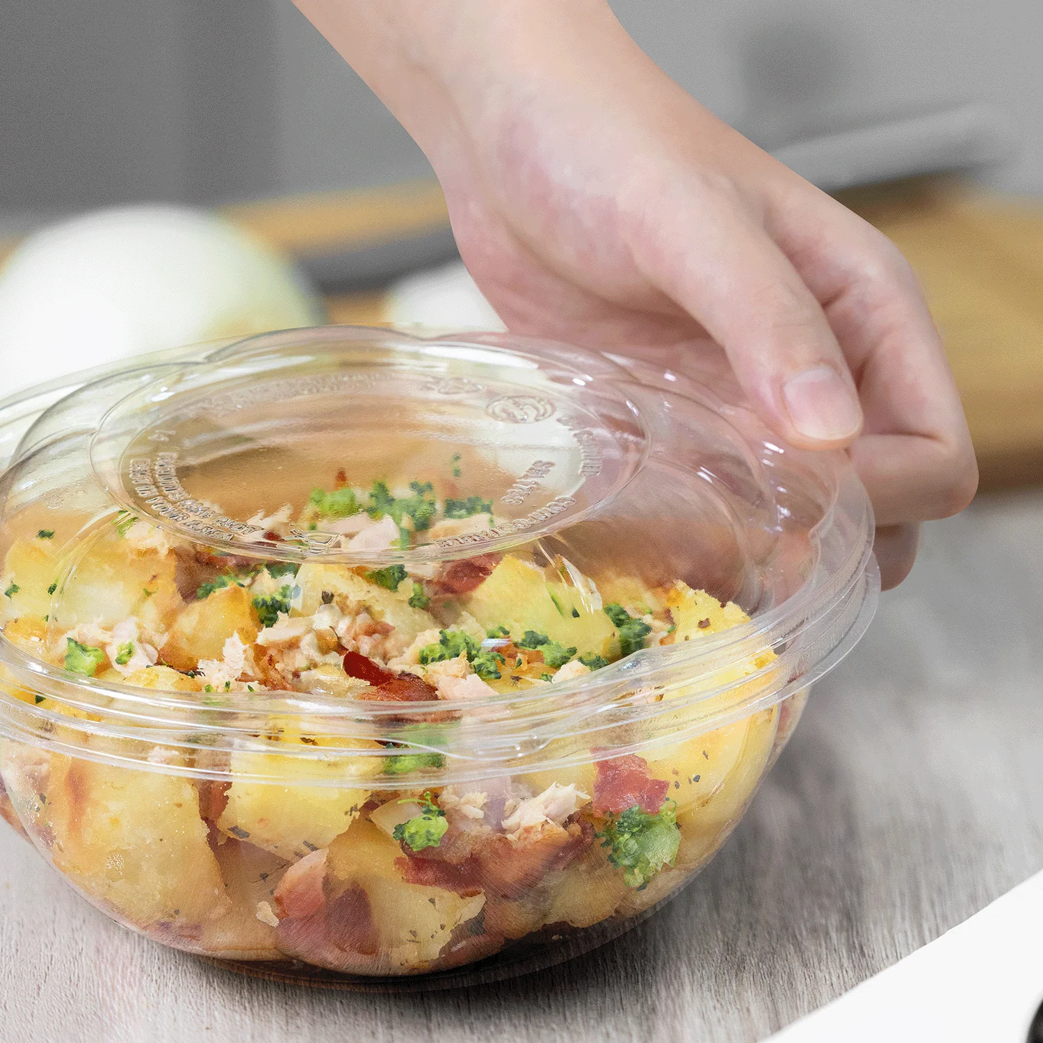 Karat Earth PLA 24 oz Salad Container (175 mm), Clear - 300 pcs - Image 4