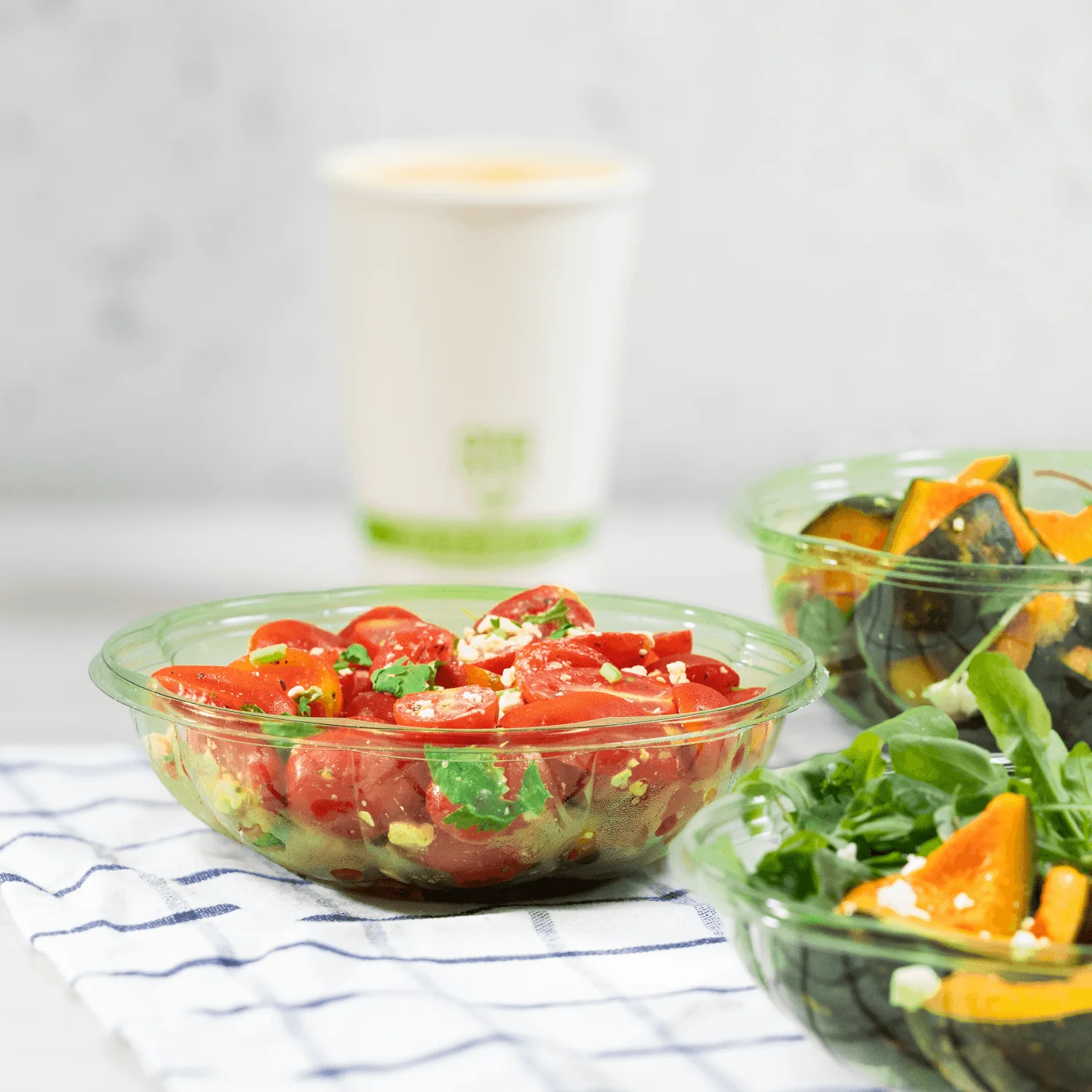Karat Earth PLA 24 oz Salad Container (175 mm), Green - 300 pcs - Image 4