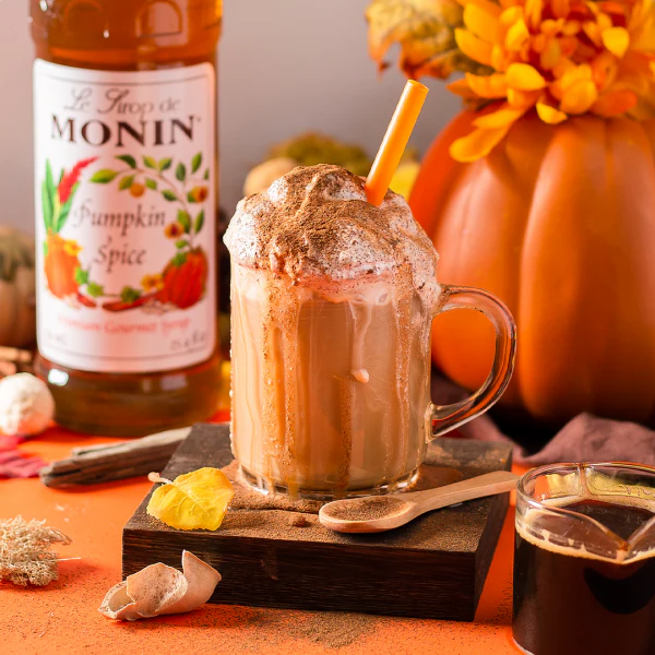 Monin Pumpkin Spice Syrup - Bottle (750mL) - Image 4