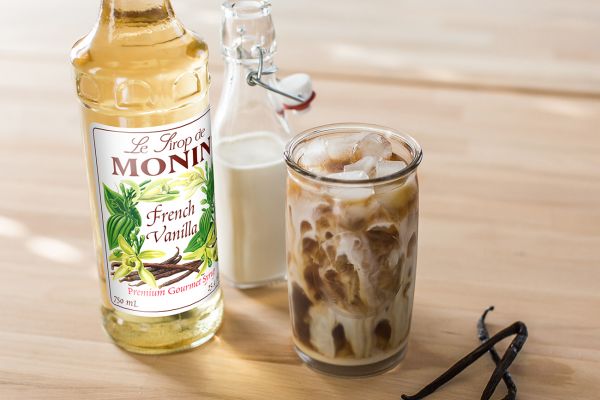 Monin Vanilla Syrup - Bottle (750mL) - Image 3